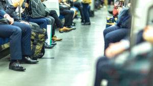 「通勤時の災害と労災給付の認定について」のアイキャッチ画像